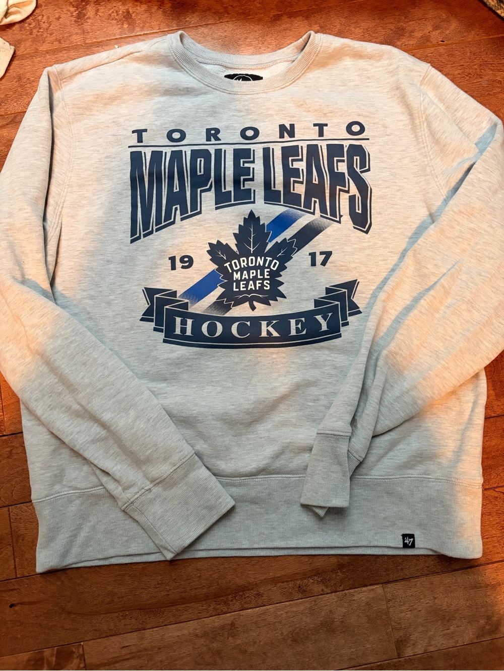 Toronto Maple Leafs Sweatshirt - size XL
